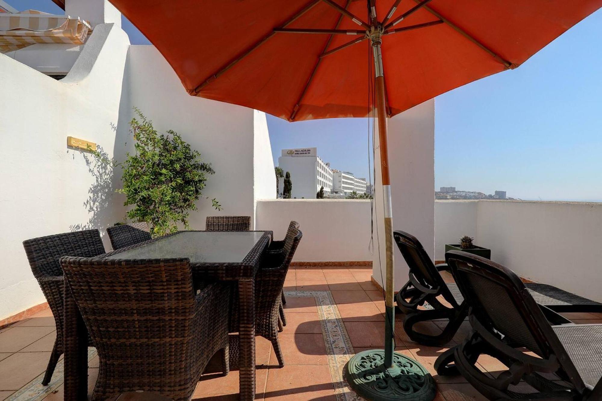 082 - Stunning Sea Views Beachfront Apartment Benalmádena Zewnętrze zdjęcie